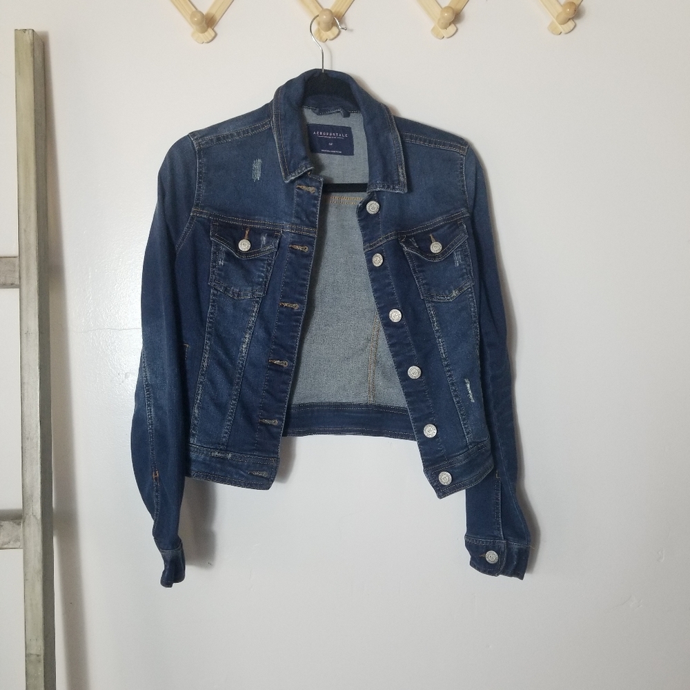 AEROPOSTALE DISTRESSED JEAN JACKET SIZE SMALL